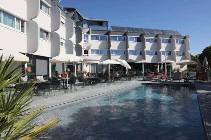 Hôtel Bord de mer avec piscine